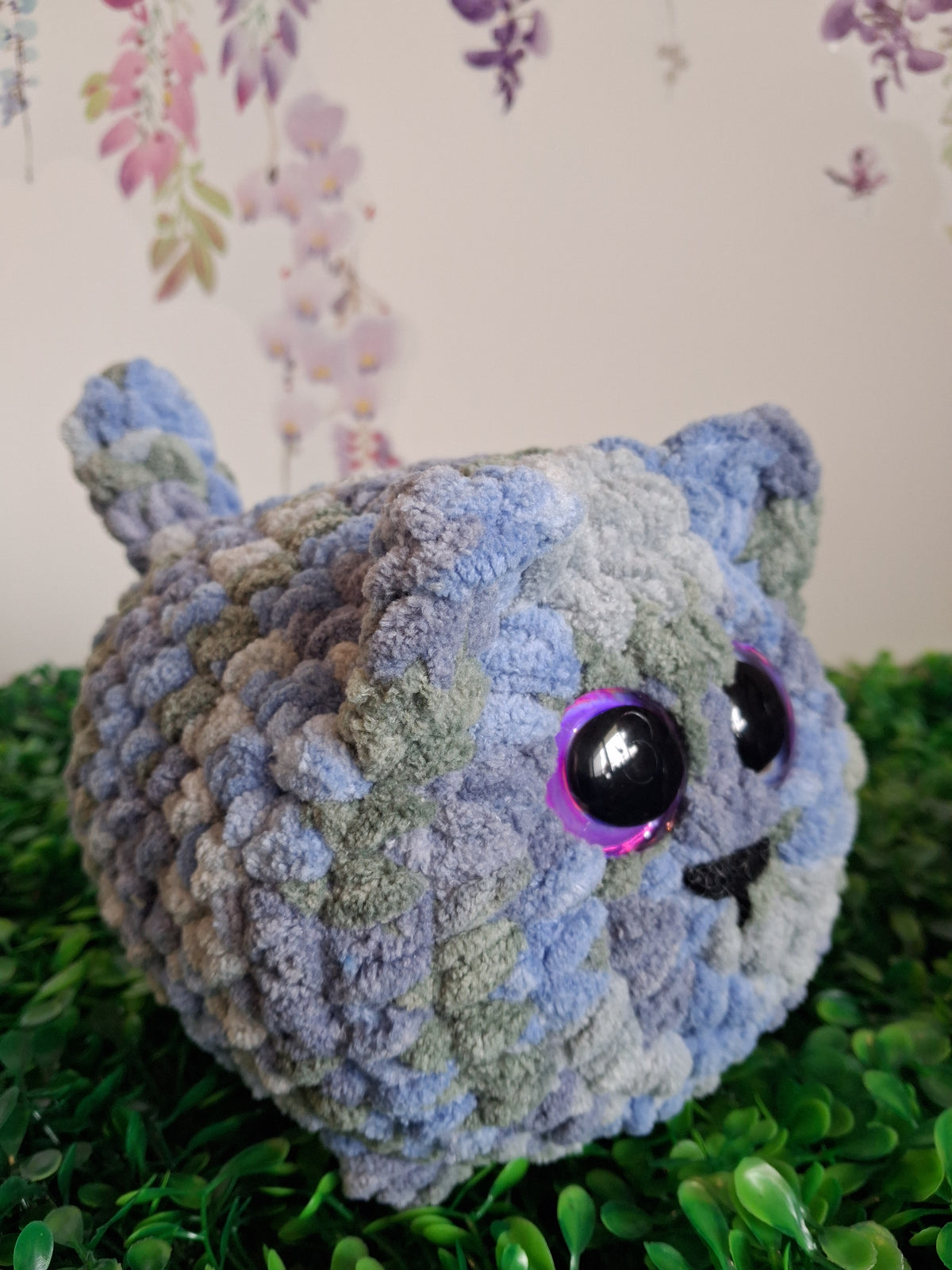 Loaf cat - Blueish