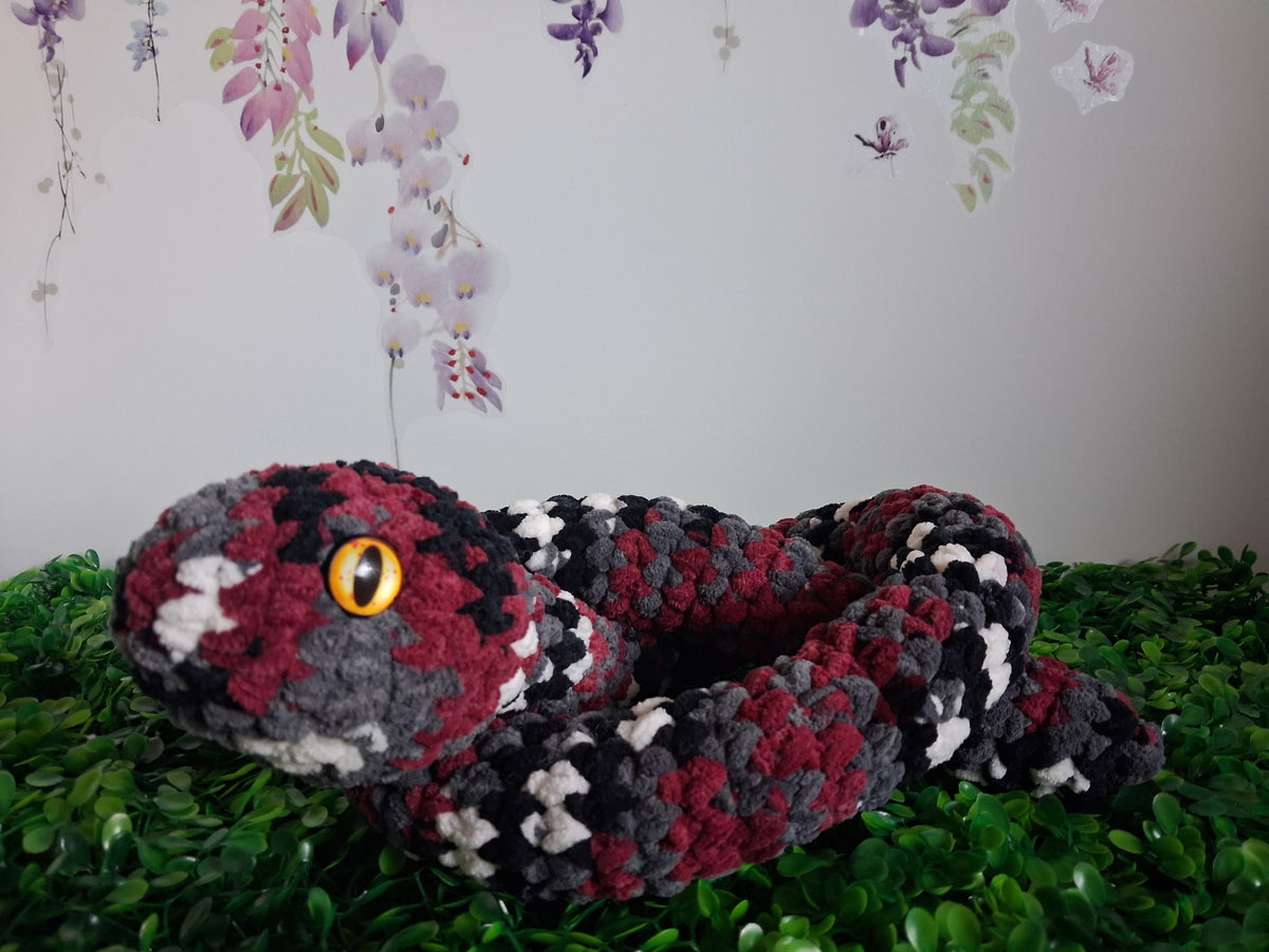 Snake -Red/black/white stripes